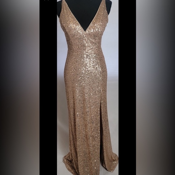 Gianni Bini size 7 prom dress/evening sequin dress - Picture 1 of 9